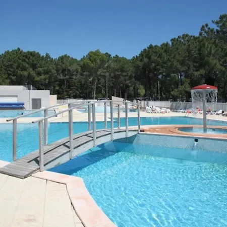 Zecamping 4 Etoiles Avec Animaux Acceptes Piscine Chauffee A 4km De La Camping Argelès-sur-Mer