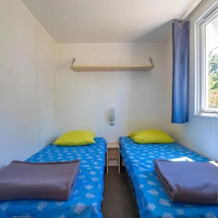 Zecamping 4 Etoiles Avec Animaux Acceptes Piscine Chauffee A 4km De La Camping