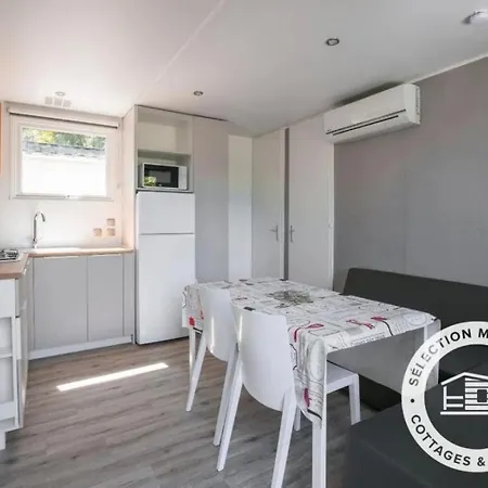 4 Etoiles - Piscine - Ccb0e00 *